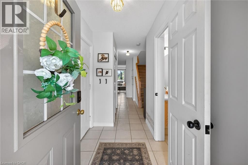 64 - 30 BRAEMAR AVENUE Image 3