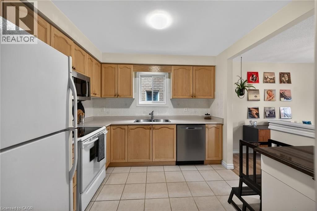 64 - 30 BRAEMAR AVENUE Image 7