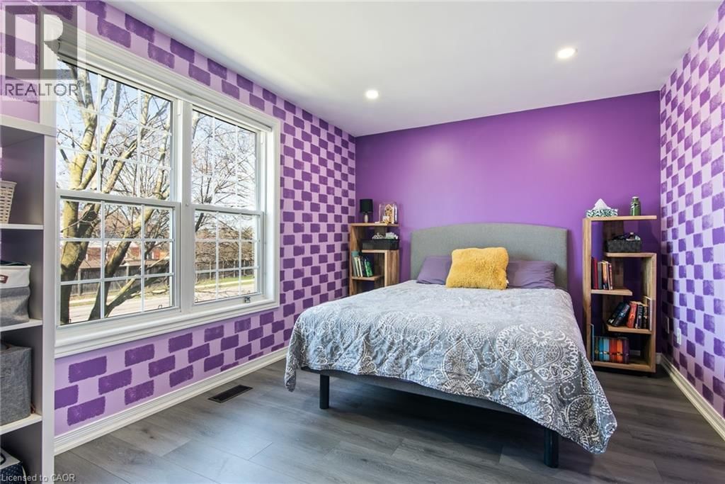 9 - 465 WOOLWICH STREET Image 18