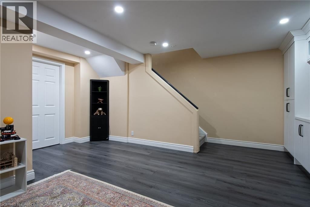 9 - 465 WOOLWICH STREET Image 30