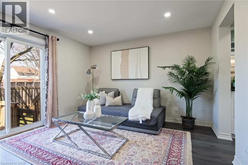 9 - 465 WOOLWICH STREET Image 7