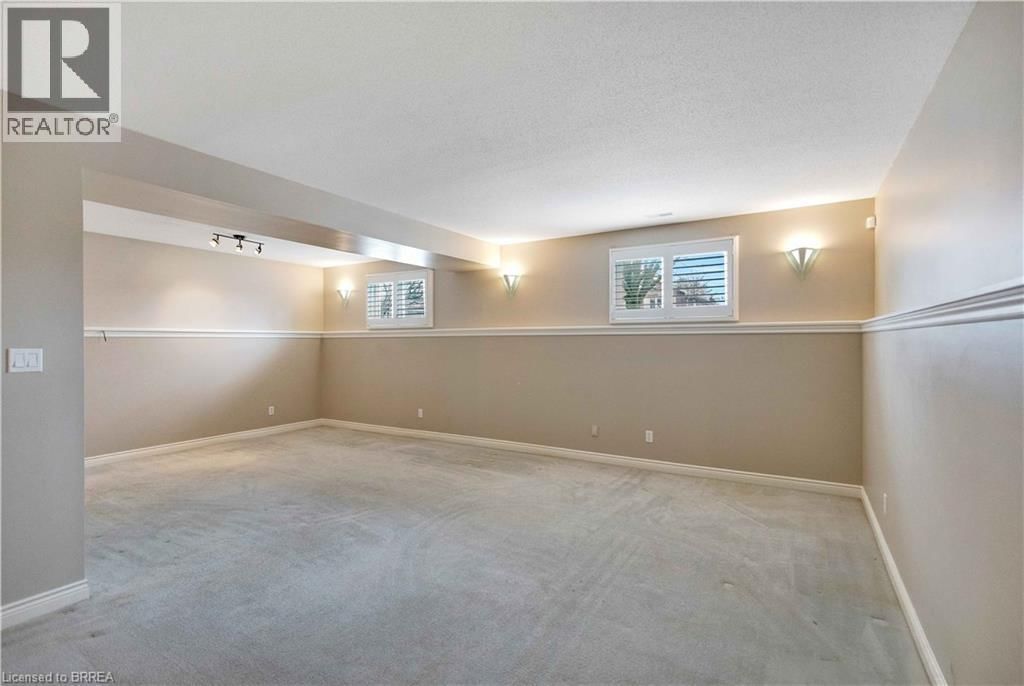 44 TRILLIUM WAY Image 19