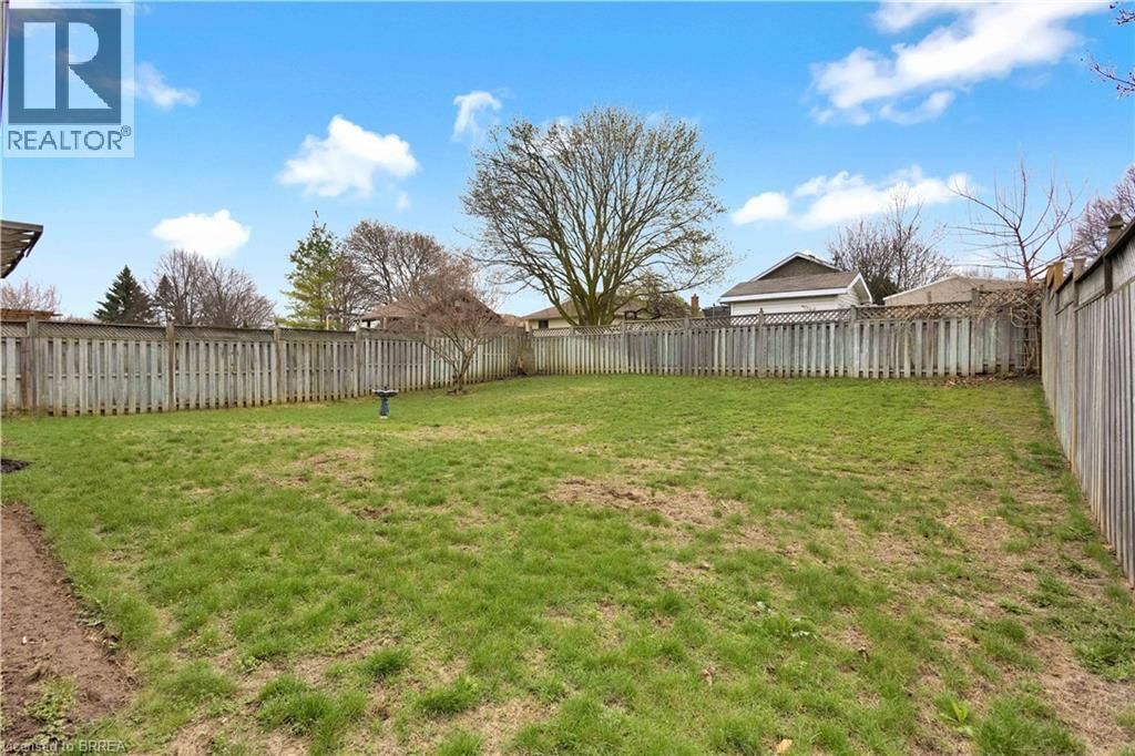 44 TRILLIUM WAY Image 30