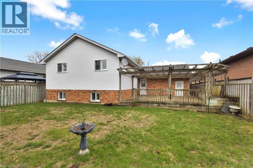 44 TRILLIUM WAY Image 31