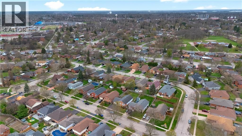 44 TRILLIUM WAY Image 35