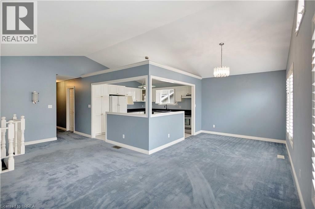 44 TRILLIUM WAY Image 5