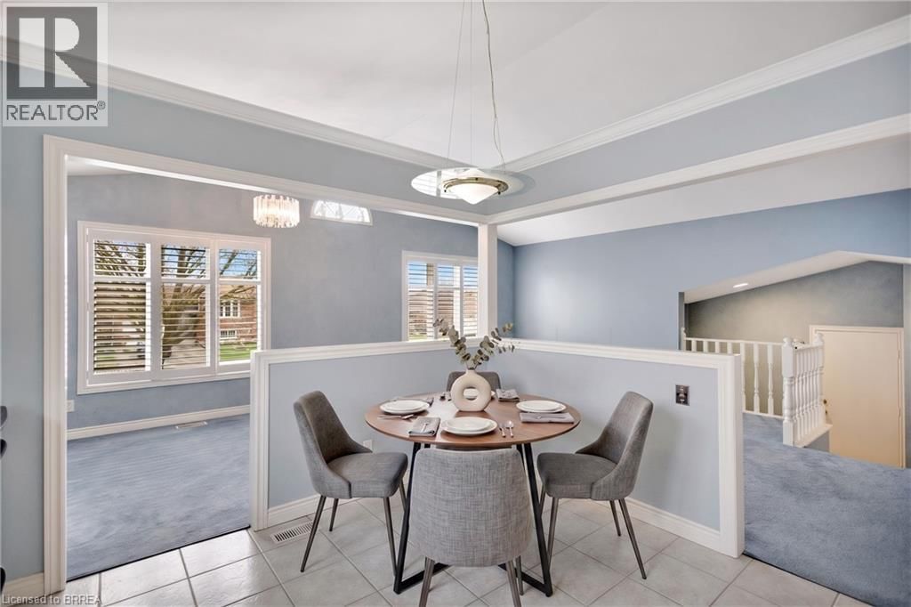 44 TRILLIUM WAY Image 8