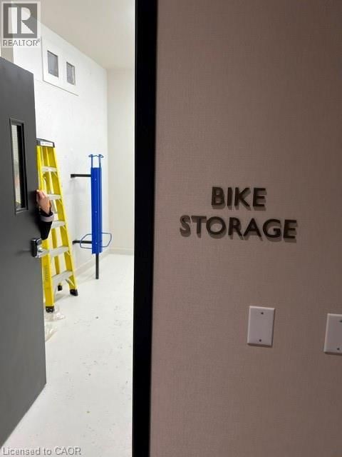 421 - 2501 SAW WHET BOULEVARD Image 34