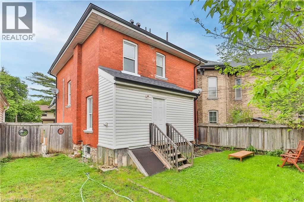 B - 321 DALHOUSIE STREET Image 20