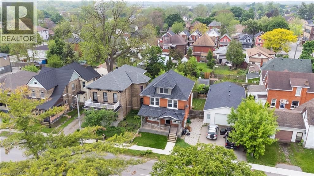 B - 321 DALHOUSIE STREET Image 23