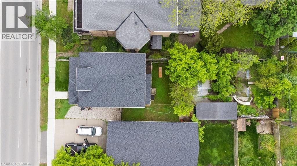 B - 321 DALHOUSIE STREET Image 24