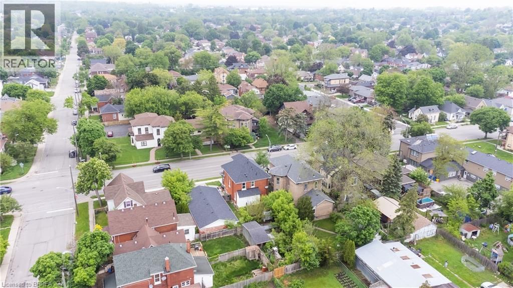 B - 321 DALHOUSIE STREET Image 25