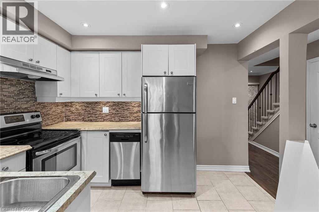 12 - 12 LANKIN BOULEVARD Image 19