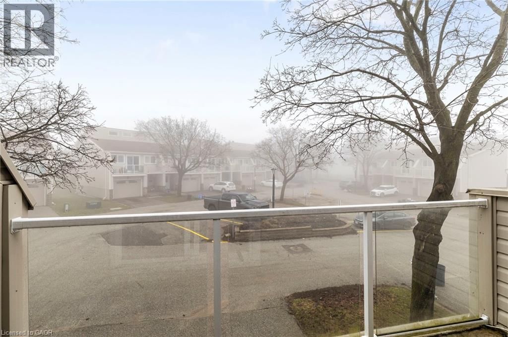 12 - 12 LANKIN BOULEVARD Image 25