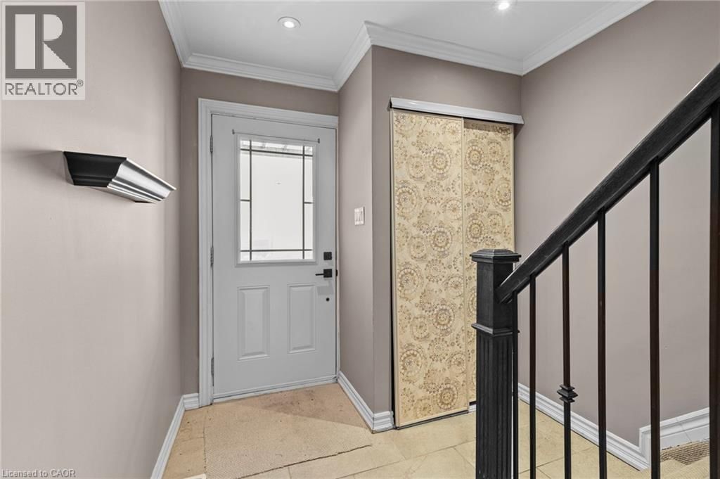 12 - 12 LANKIN BOULEVARD Image 6