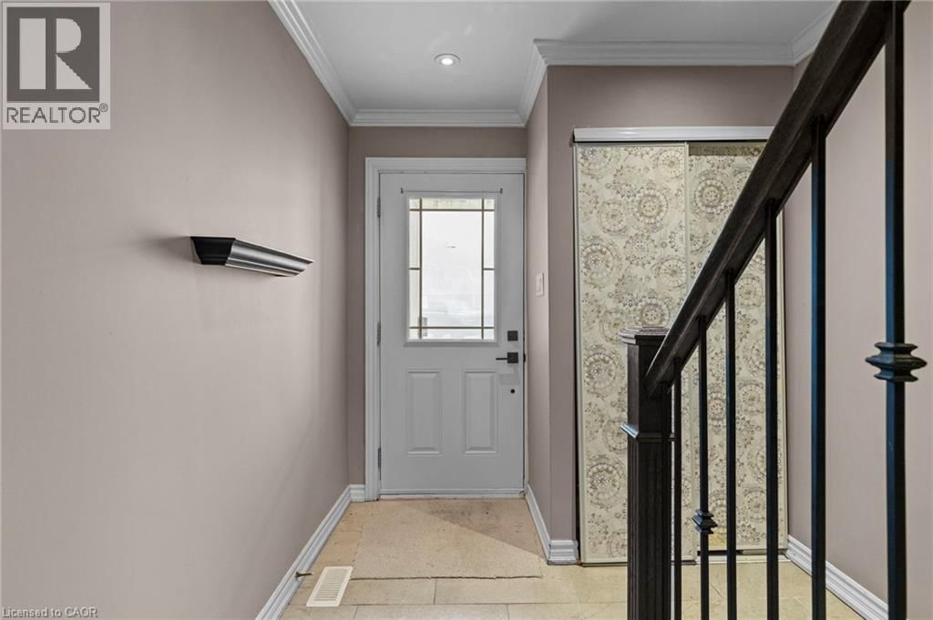 12 - 12 LANKIN BOULEVARD Image 7