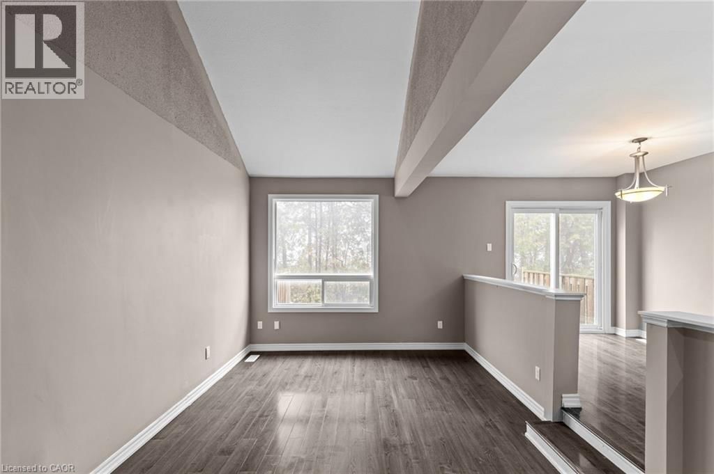 12 - 12 LANKIN BOULEVARD Image 9