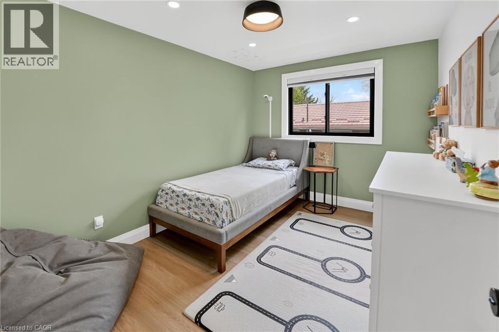 23 BRENLYN COURT Image 17