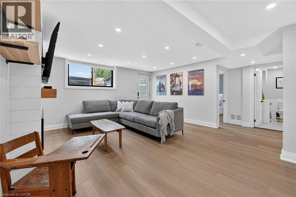 23 BRENLYN COURT Image 24