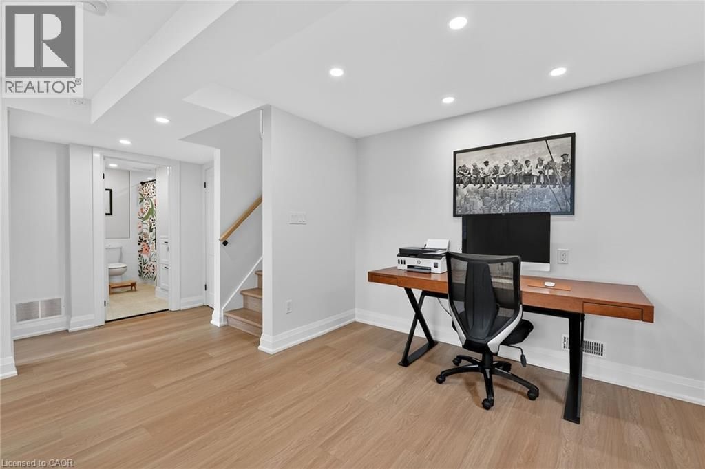 23 BRENLYN COURT Image 25