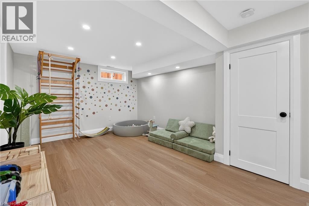 23 BRENLYN COURT Image 30