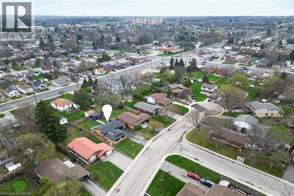 23 BRENLYN COURT Image 44