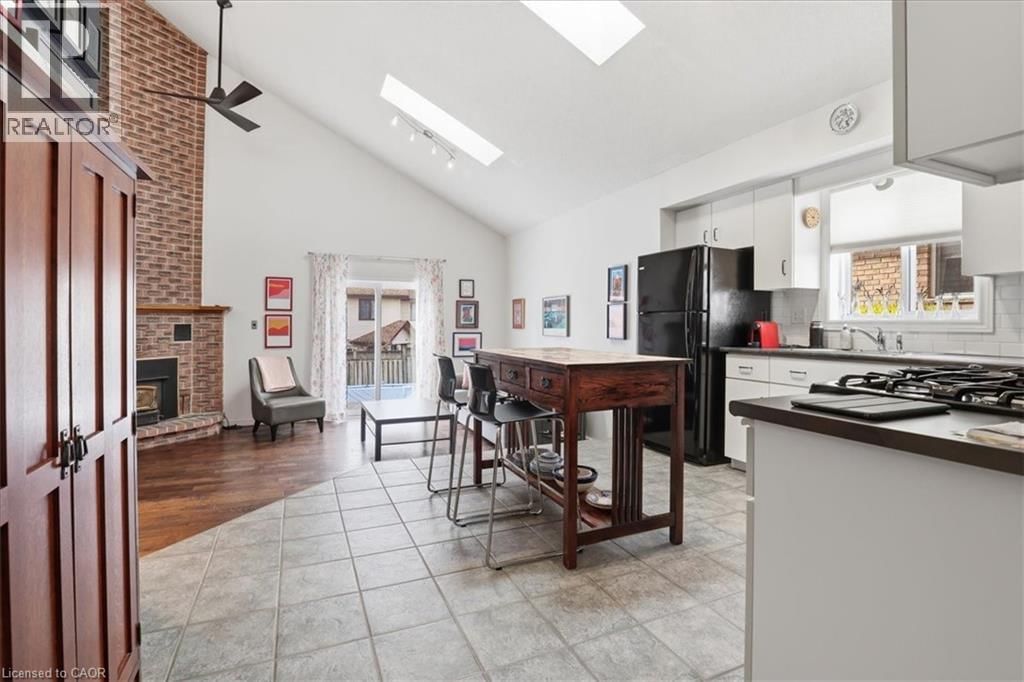 110 MILTON AVENUE Image 10