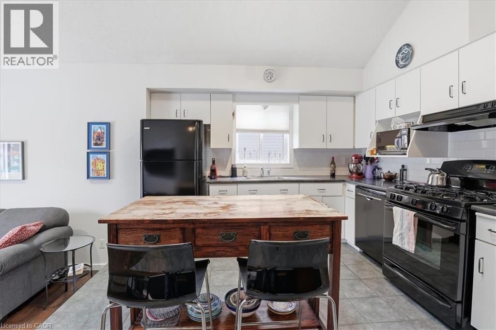 110 MILTON AVENUE Image 11