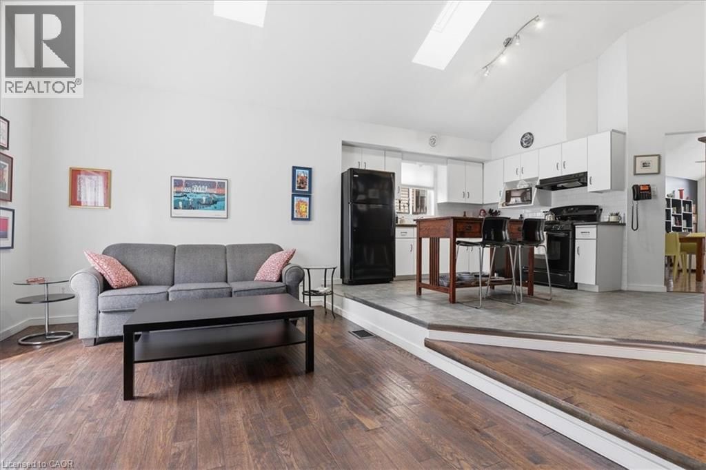 110 MILTON AVENUE Image 16