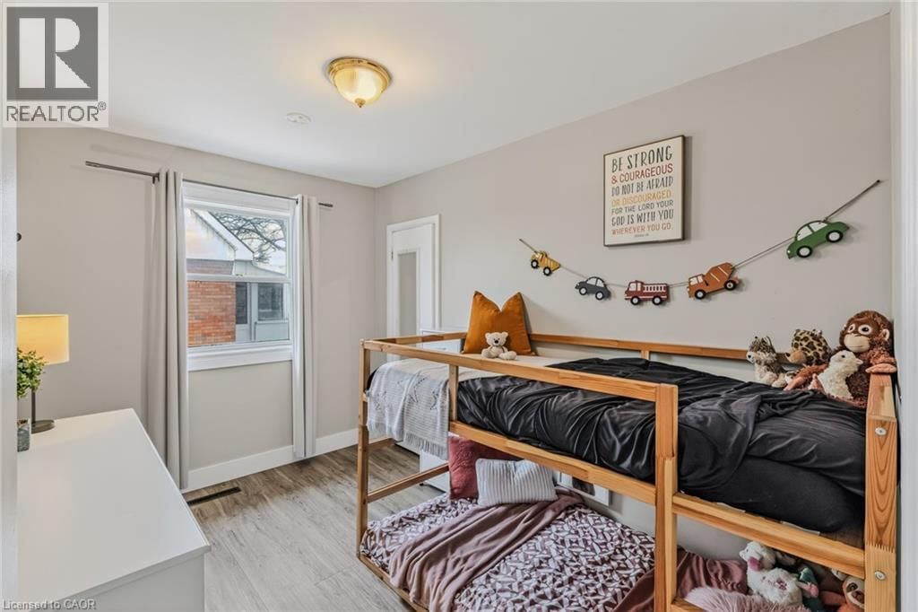 91 NINTH AVENUE Image 13