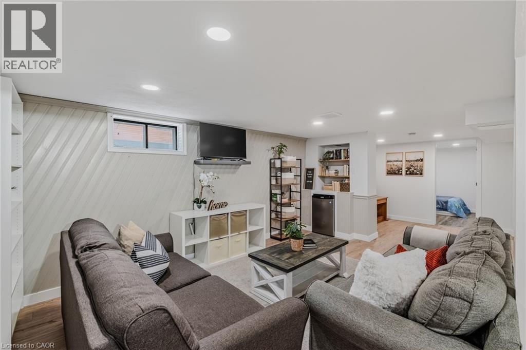 91 NINTH AVENUE Image 25