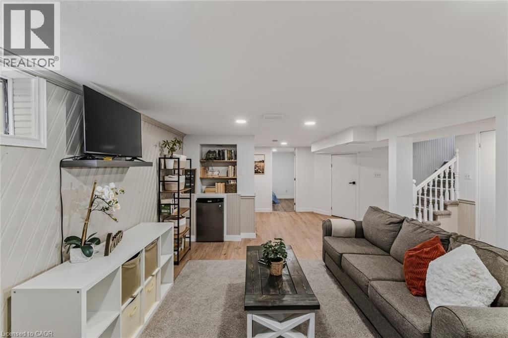 91 NINTH AVENUE Image 26