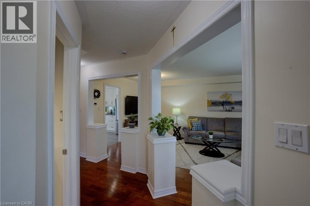 32 MCCLURE COURT Image 11