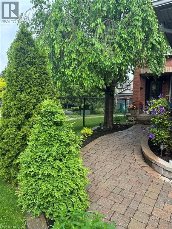 32 MCCLURE COURT Image 6