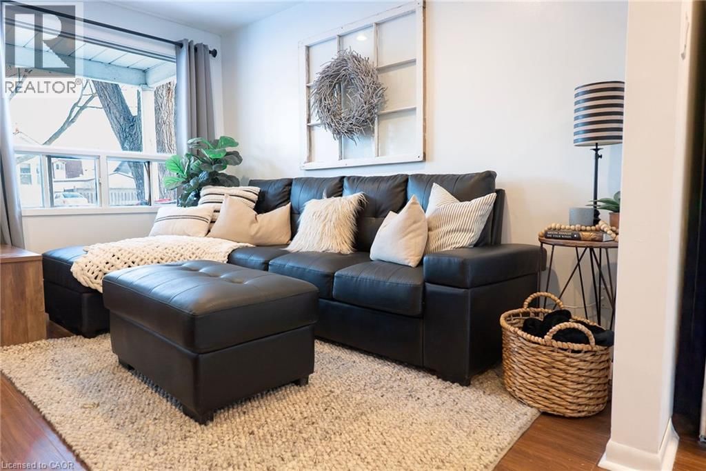 717 KNOX AVENUE Image 13