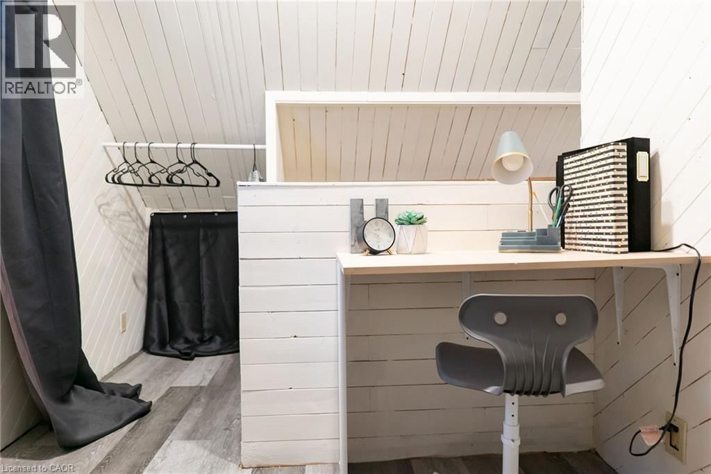 717 KNOX AVENUE Image 18