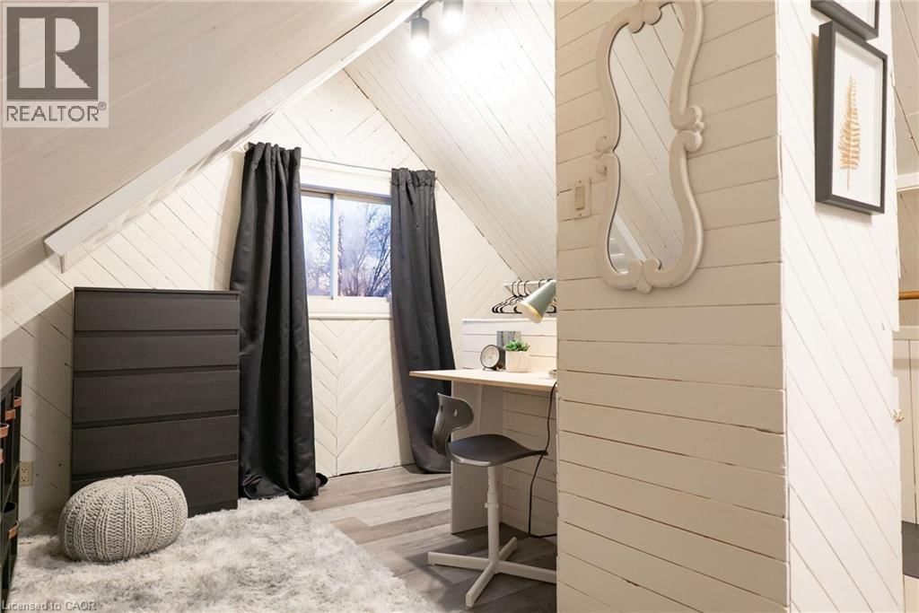 717 KNOX AVENUE Image 21