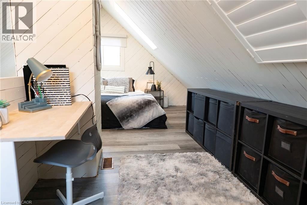 717 KNOX AVENUE Image 23