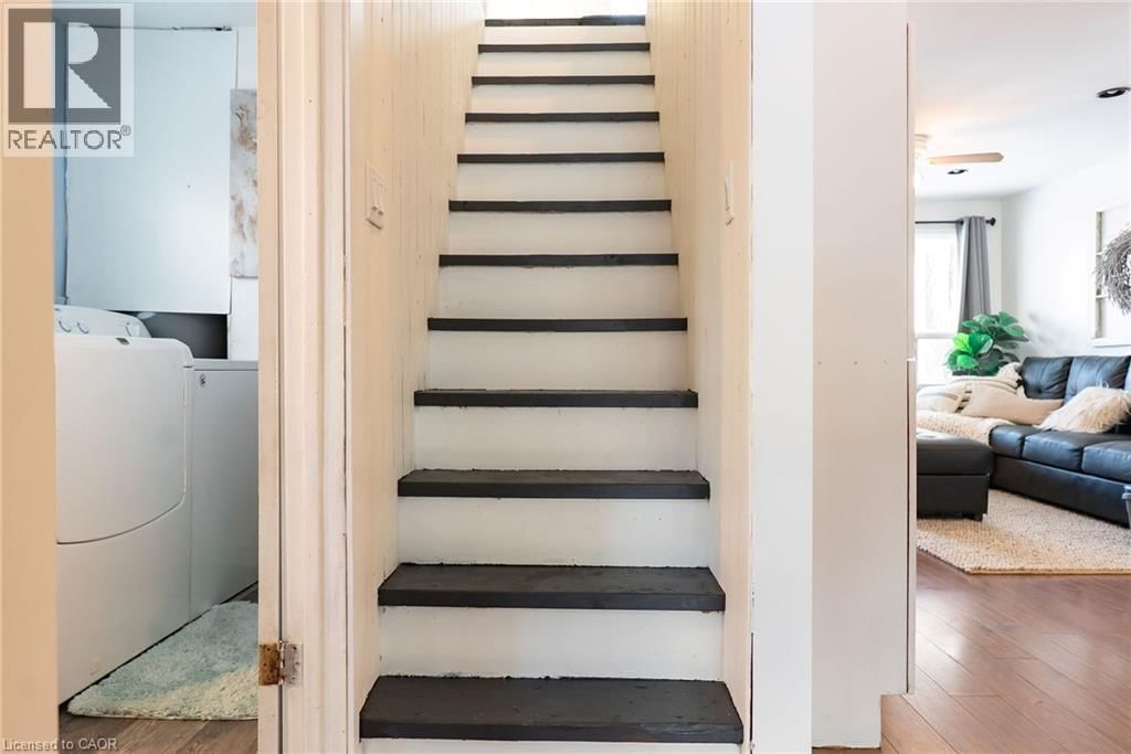 717 KNOX AVENUE Image 24