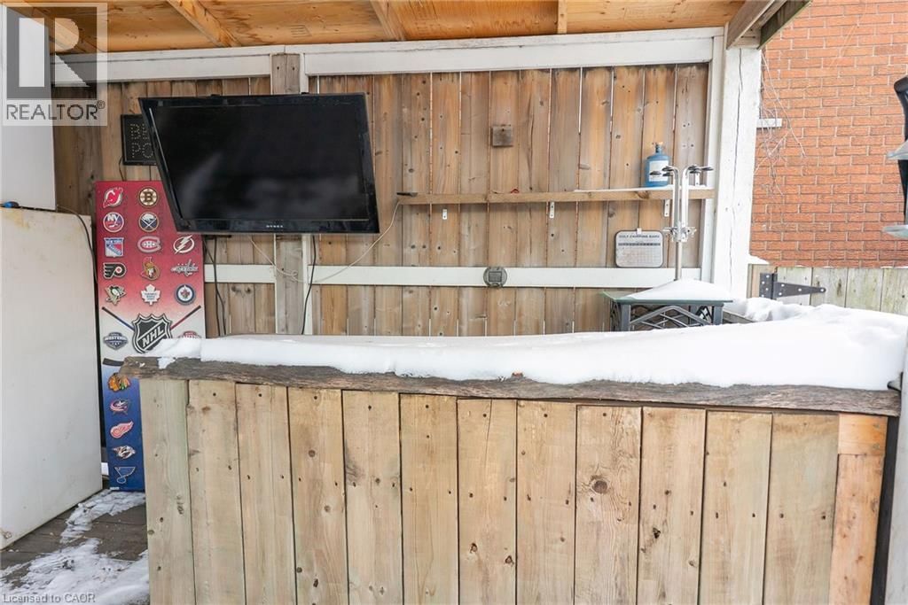 717 KNOX AVENUE Image 26