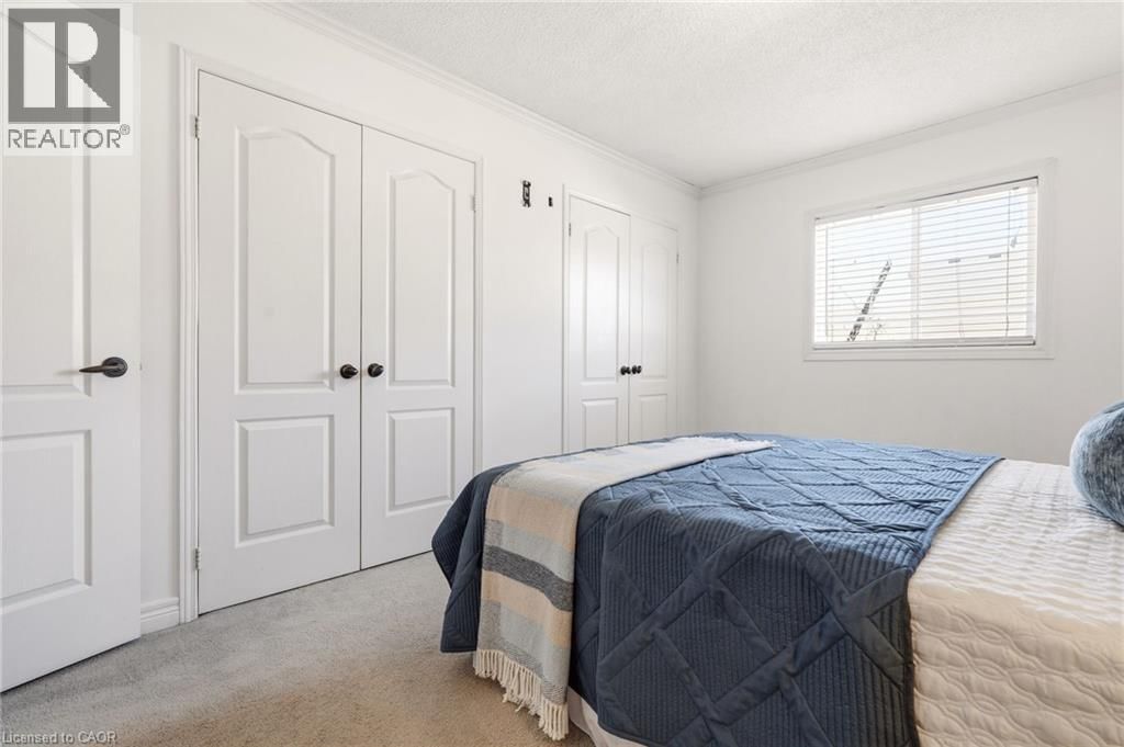 95 THORNLODGE DRIVE Image 18