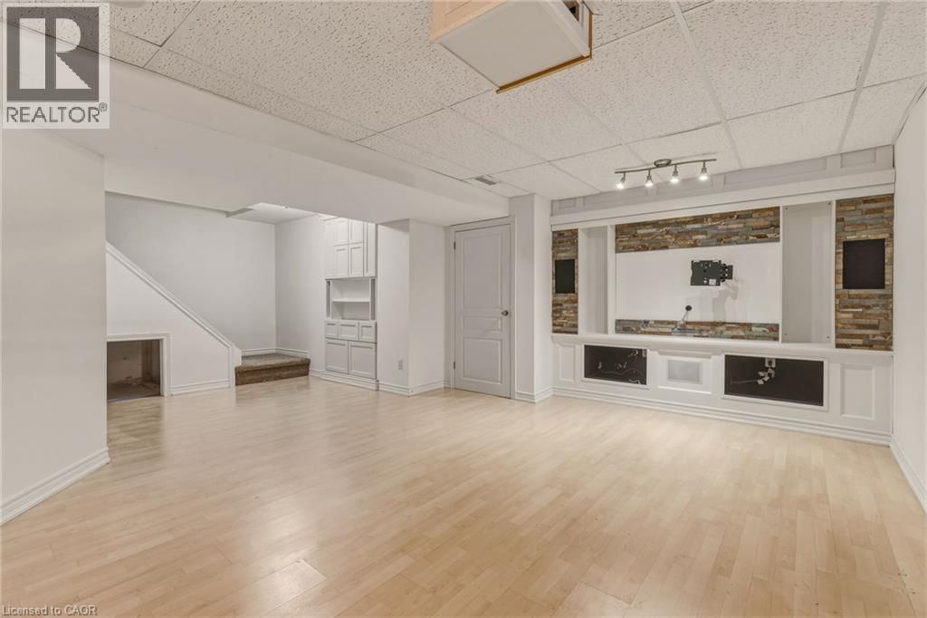 95 THORNLODGE DRIVE Image 24