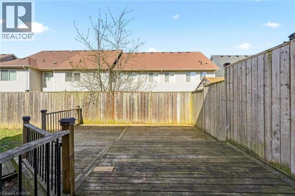 95 THORNLODGE DRIVE Image 33