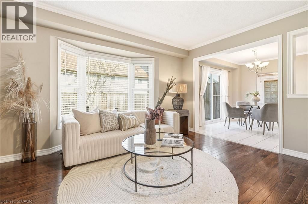 95 THORNLODGE DRIVE Image 6