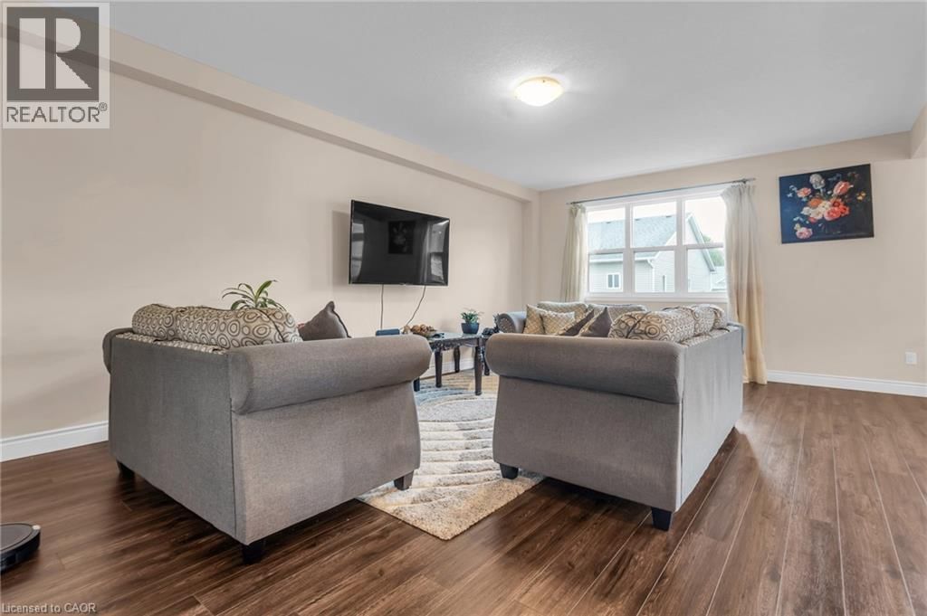 48 CASH CRES CRESCENT Image 12