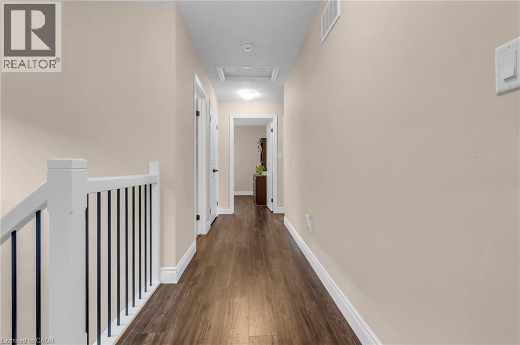 48 CASH CRES CRESCENT Image 24