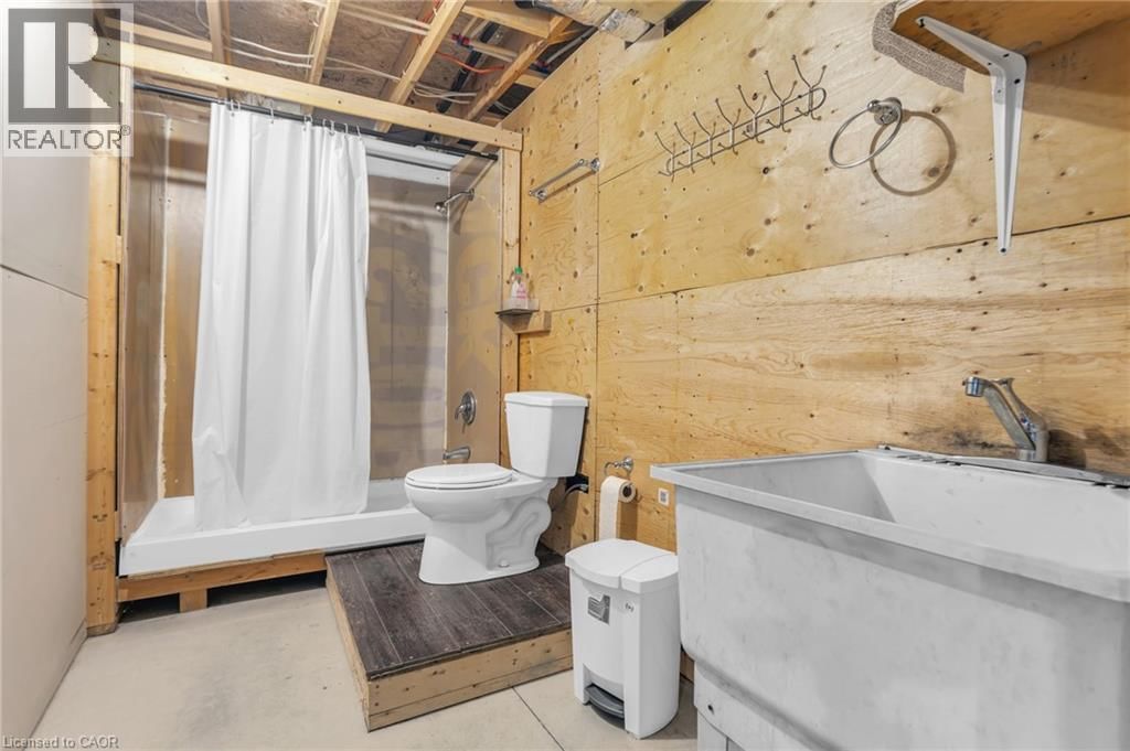 48 CASH CRES CRESCENT Image 25