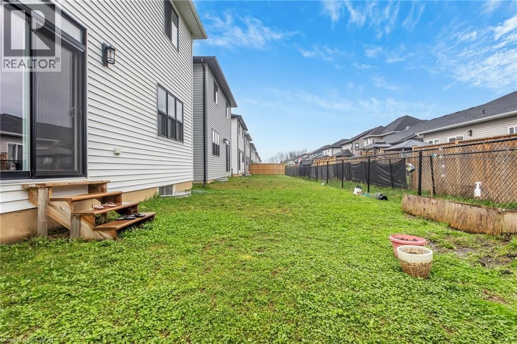 48 CASH CRES CRESCENT Image 31