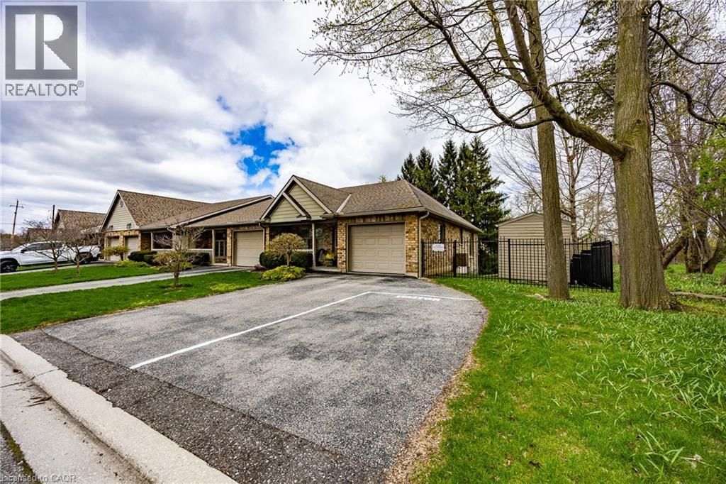 8 - 93 ELMHURST AVENUE Image 1