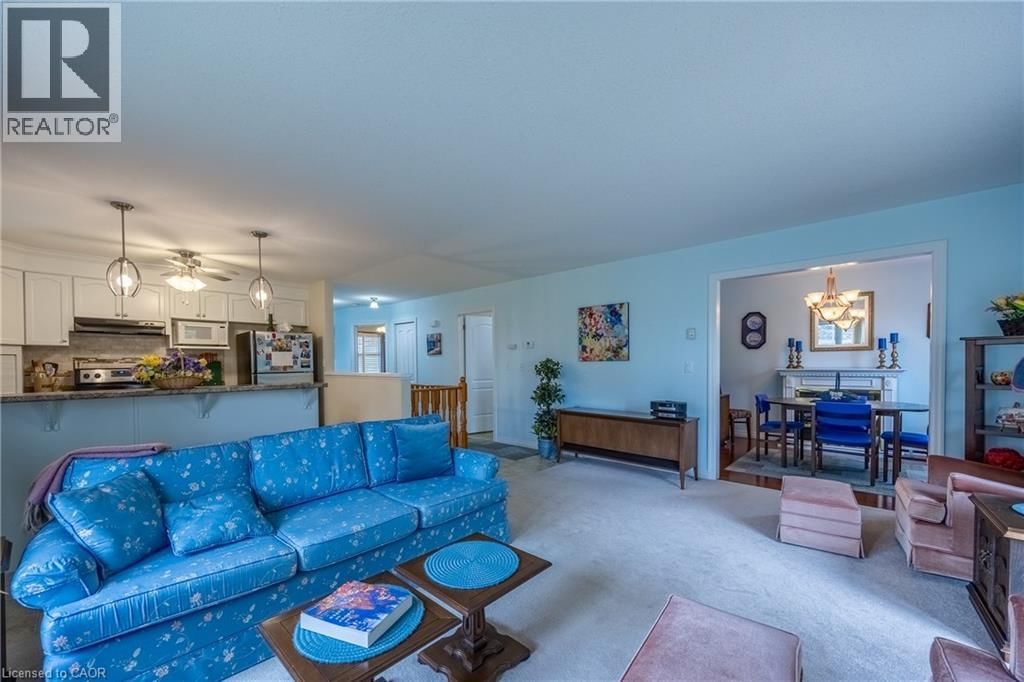 8 - 93 ELMHURST AVENUE Image 11